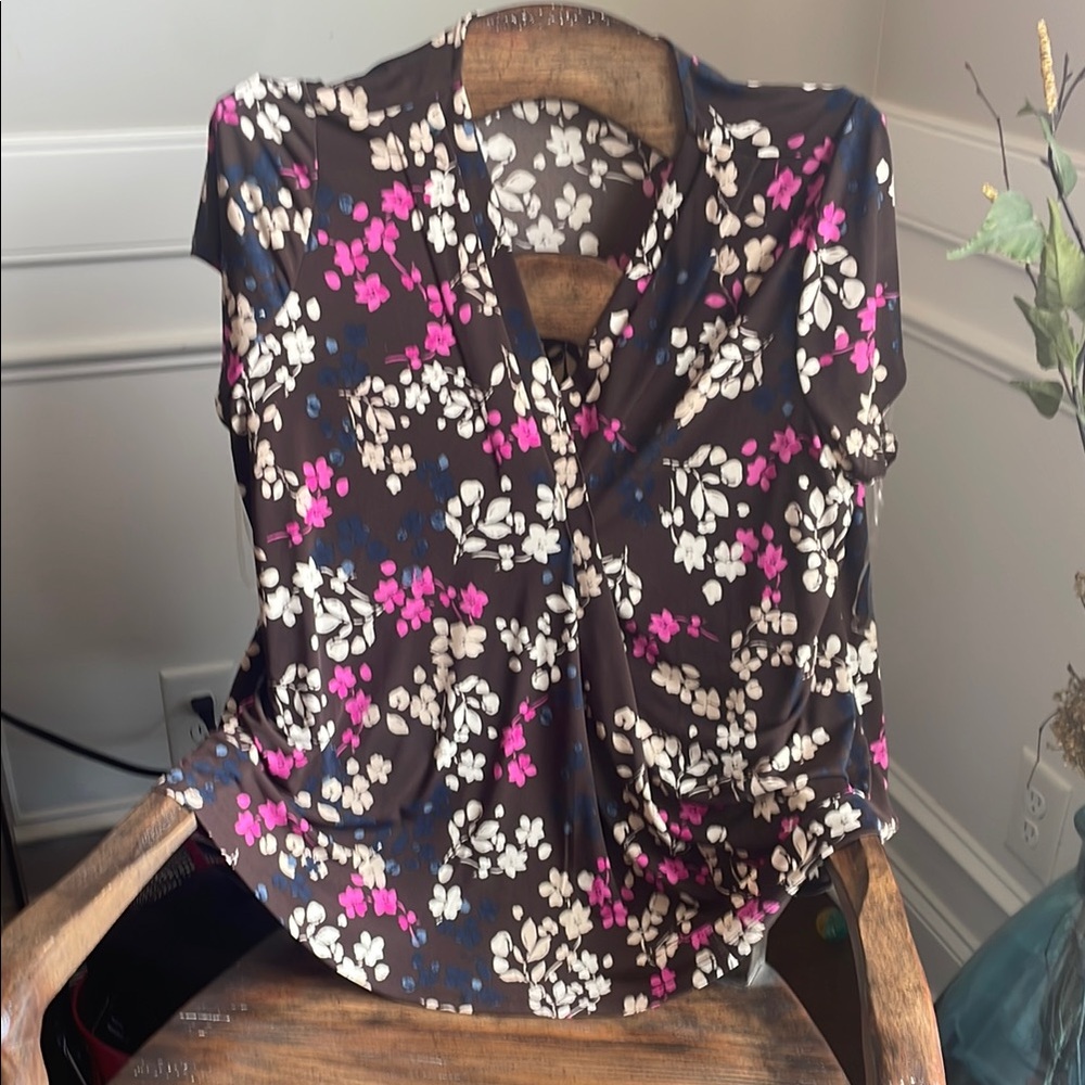Floral Women's Top - Black and Pink